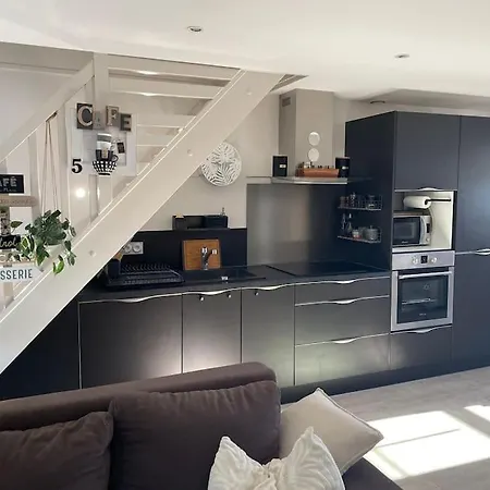 Les Vues De Lily - ディジョン